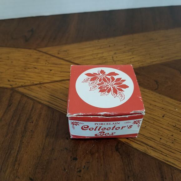 Porcelain collectors box exclusively for Lilian Vernon - Picture 10 of 11